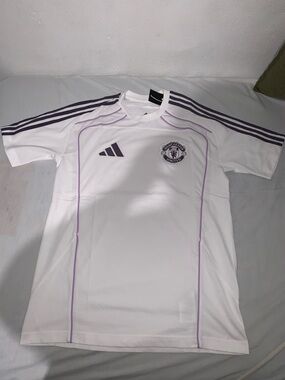 Adidas Manchester United Urban Purist T-Shirt Size: Small